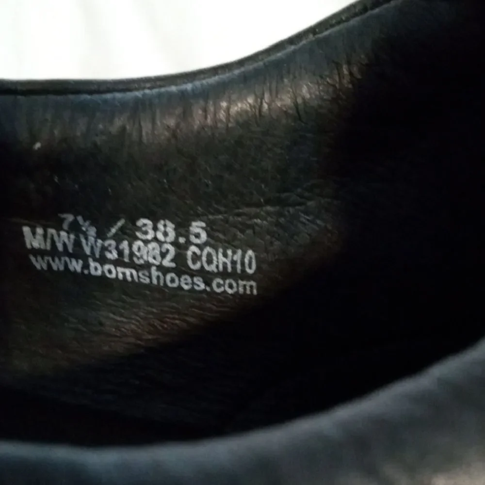 Born Black Leather Men's/Women's Oxfords